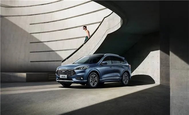 全新福特锐际的四驱评测,福特锐际是suv吗