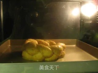 胡萝卜花环面包