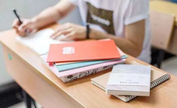 2021考研又开始报名了，连续5连败，再继续考还有就业出路吗？