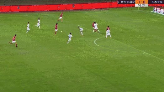 恒大5:0亚泰，恒大上半场和下半场呈现出完全不一样的状态，你怎么看？