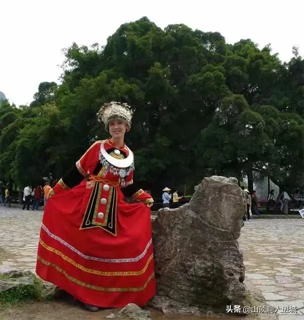 中国那个少数民族服装最好看