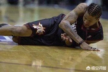 76人和骑士比赛现场，艾弗森淡定吃爆米花享受比赛，对他最深的印象有哪些？