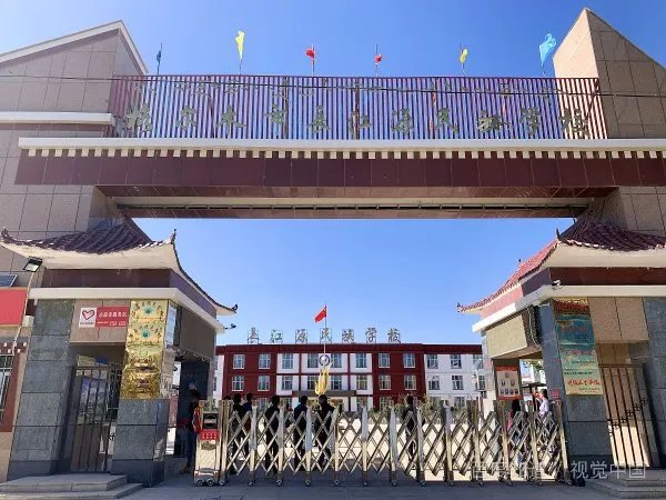 成都市38中高中好还是成大附中高中好？