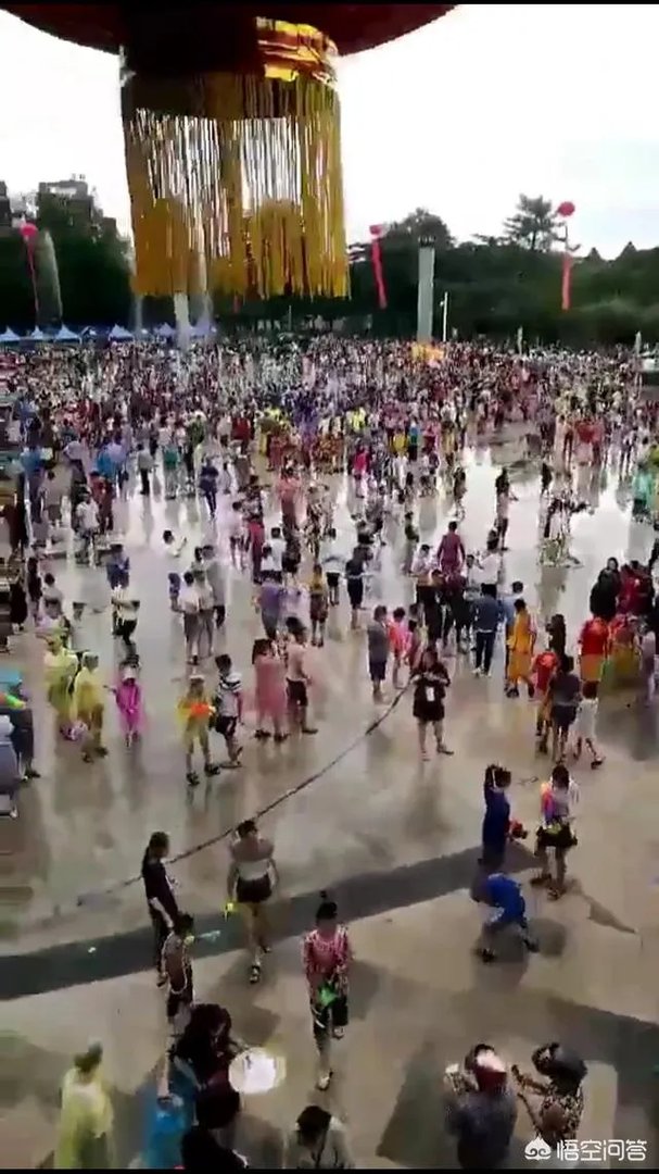 海南保亭的嬉水节好玩吗？