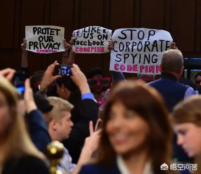 扎克伯格创立的facebook陷入数据泄露事件，此后公司会面临怎样的境况？