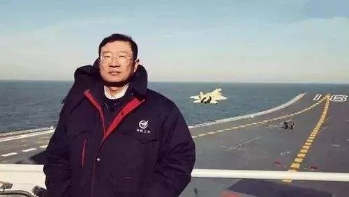 在罗阳去世八周年之际，我们应该明白和学习他的什么精神？