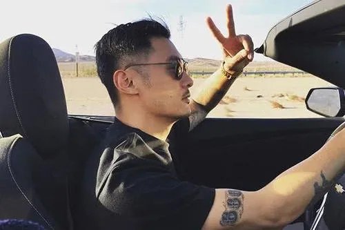 为什么全世界不买账余文乐也要娶王棠云？