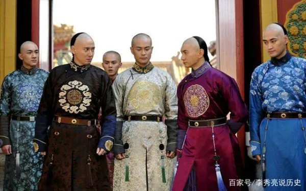 九子夺嫡是哪九子？