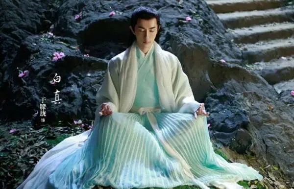 本是《快乐男声》出道,为何于朦胧到现在都不火?