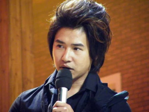 欧弟小娴“天天兄弟”情史大盘点 被曝疑似已婚