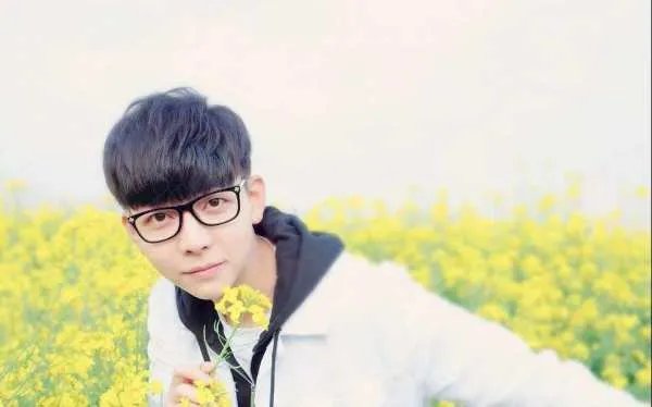 我只想唱歌给你听,这是哪首歌里的歌词?