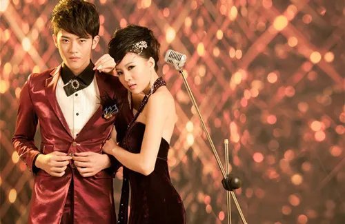 婚礼对唱歌曲大全2017  适合新郎新娘对唱的歌有哪些