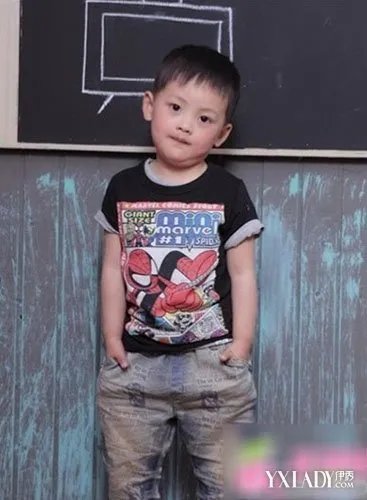 男孩新流行发型男孩新可爱发型图片
