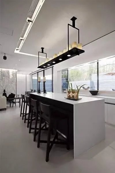 只有极简风才能hold住的豪品别墅,既美又有品!