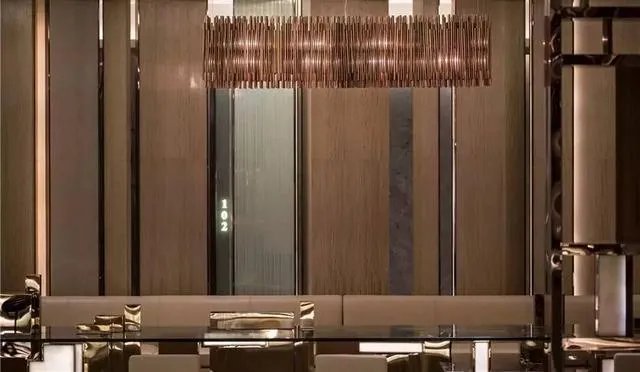 用如此摩登手法打造出来的魔术空间,要多酷有多酷!