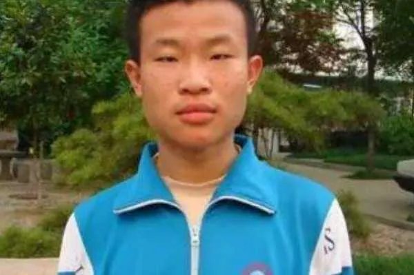 北大韦东奕哪里人年龄多大成就整理韦东奕父亲韦忠礼去世了吗现状如何