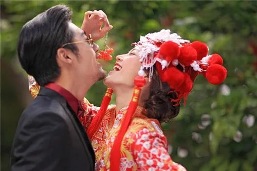 中国新娘婚纱照欣赏 2017中国新娘发型盘点