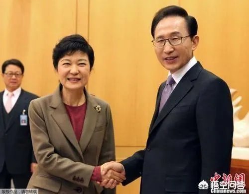 韩检方近日的举动，表达朴槿惠给李明博“腾地”的意思吗？