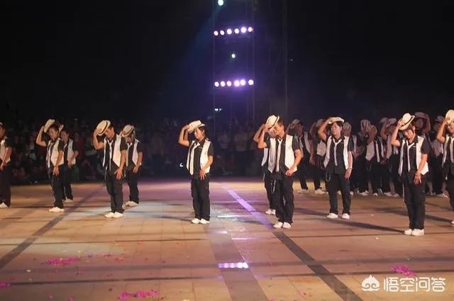 有哪些搞笑又简单的舞蹈值得推荐？