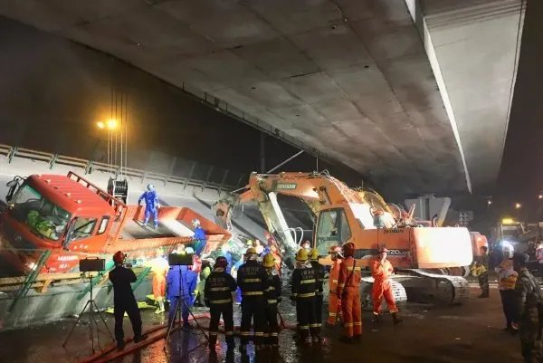 无锡的高架特大事故中，还有哪些原因会造成桥梁坍塌？