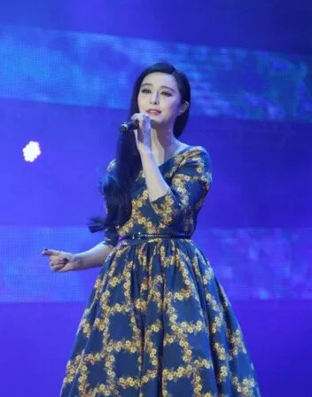范冰冰罕见秀唱功好听到爆 全能型演员李晨真是捡到宝