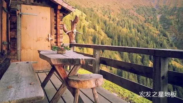 古人喜欢构木为巢，现代人为何喜欢厅堂铺地板？