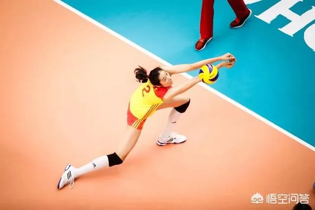 世锦赛三四名决赛中国女排3-0完胜荷兰以季军收官,如何评价队员们这场比赛的表现?