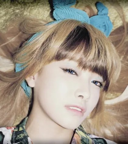 fx组合宋茜摔倒走红网络 揭秘心酸出道史