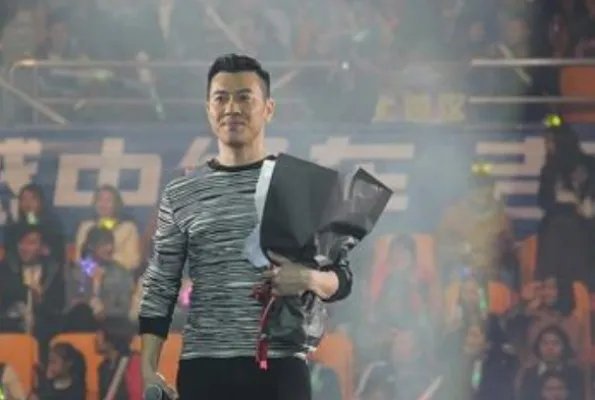 梁汉文十大经典歌曲排行榜：《七友》上榜，第二让人难忘