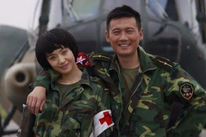 刘晓洁和徐洪浩“父女”变“夫妻”的转变你怎么看？