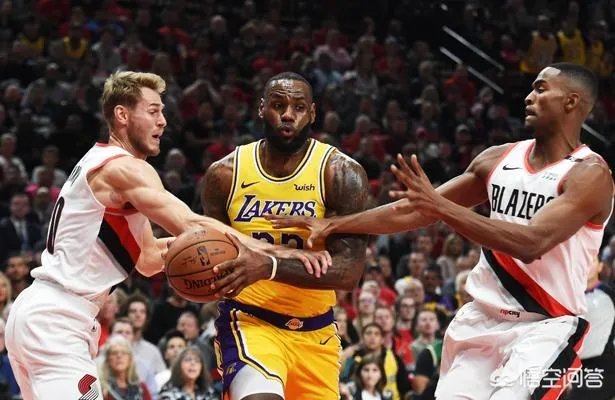 10月19日湖人119-128输给开拓者，詹姆斯首秀26分12篮板，却有6失误，你怎么看？