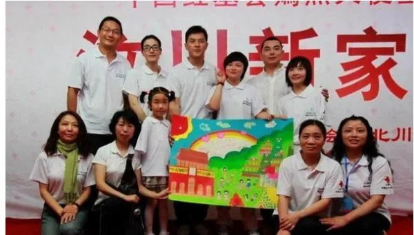 怎样从心理学角度看王菲和李亚鹏8年感情？