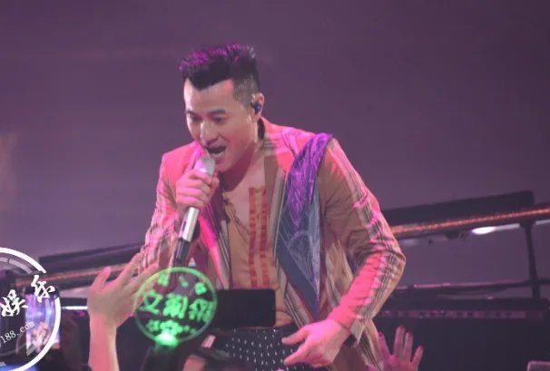 梁汉文十大经典歌曲排行榜：《七友》上榜，第二让人难忘