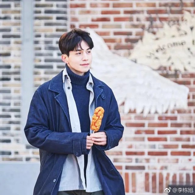 年近40的李栋旭,让人起鸡皮疙瘩的魔鬼身材,你爱了吗?