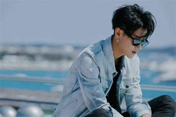 主演过多部影视剧的黄子韬,为何却没有一部代表作?