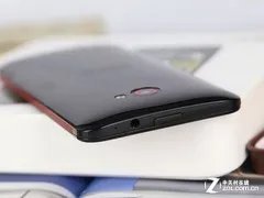 双卡蝴蝶机 HTC Butterfly S仅售4299