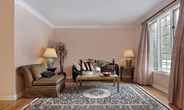 沙发旧了怎么翻新