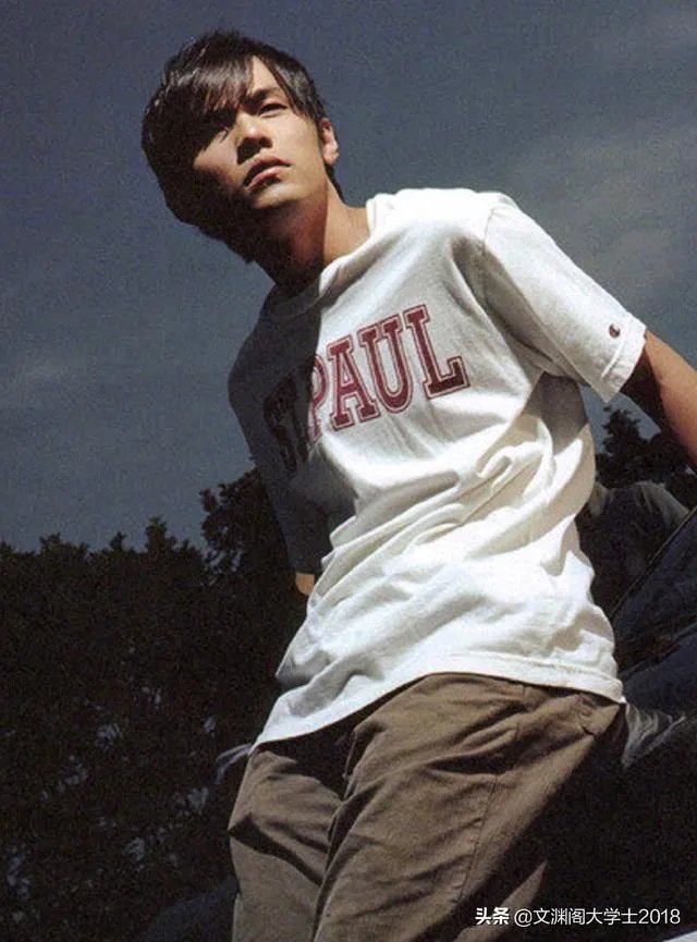 周星驰和周杰伦谁的成就高