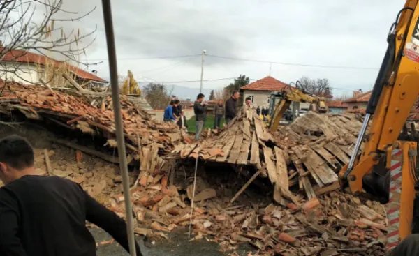 爱琴海地震已致土耳其20人遇难，救援行动进行的如何了？