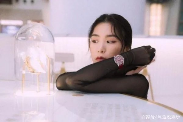 高以翔去世一年,女友Bella拿下名表代言,为什么会引发网友争议?