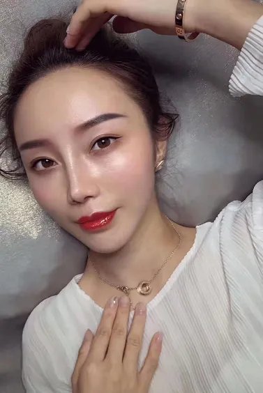 做韩式半永久纹眉一般多少钱？