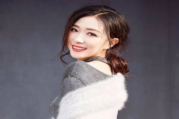 万茜经纪人发长文回应争议，从《浪姐》爆火到如今翻车，她都经历了什么？