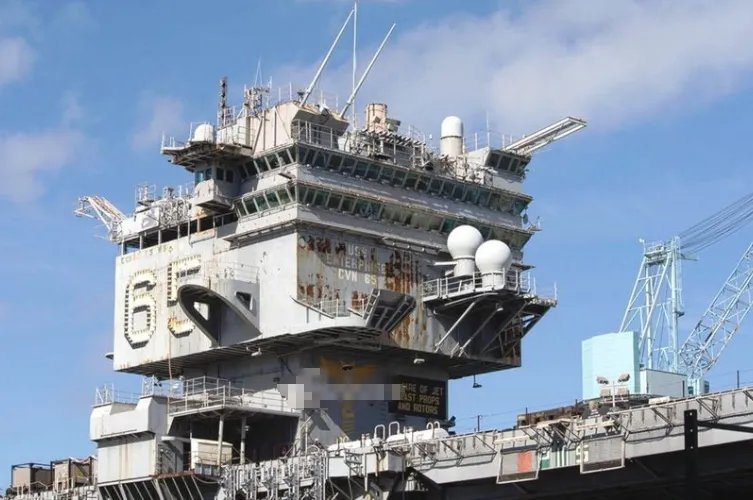 全球十大造船集团 韩国现代重工位列榜首,年收高达百亿美金