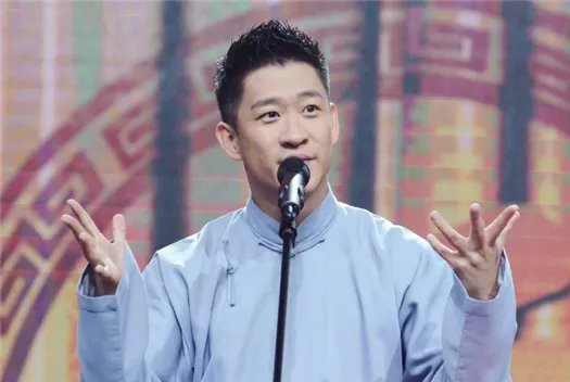 曹云金前妻唐菀晒鸽子蛋钻戒，疑有新恋情，她当初为何与曹云金闹得那么僵？