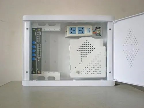 弱电箱插座需要几孔