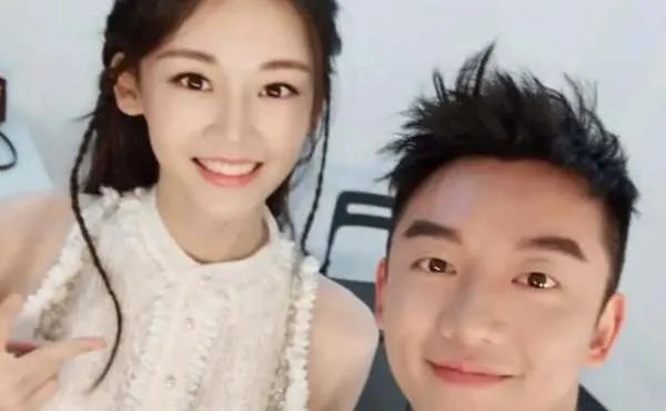 叫婆婆过时了,苗苗对郑凯妈妈是怎么称呼的?