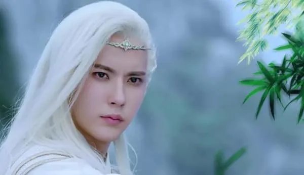 本是《快乐男声》出道，为何于朦胧到现在都不火？