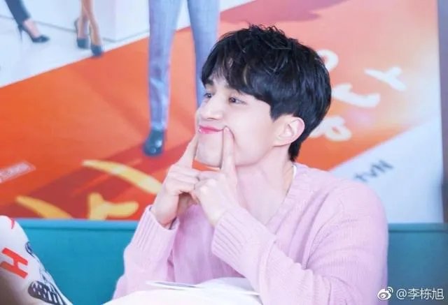 年近40的李栋旭,让人起鸡皮疙瘩的魔鬼身材,你爱了吗?