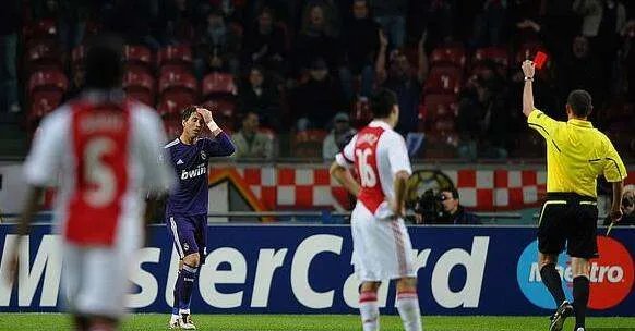 欧冠比赛中的洗牌是什么意思？