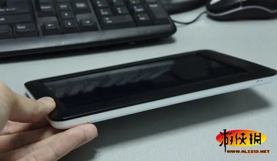 平板电脑白菜价！深圳7寸电容屏平板仅369元